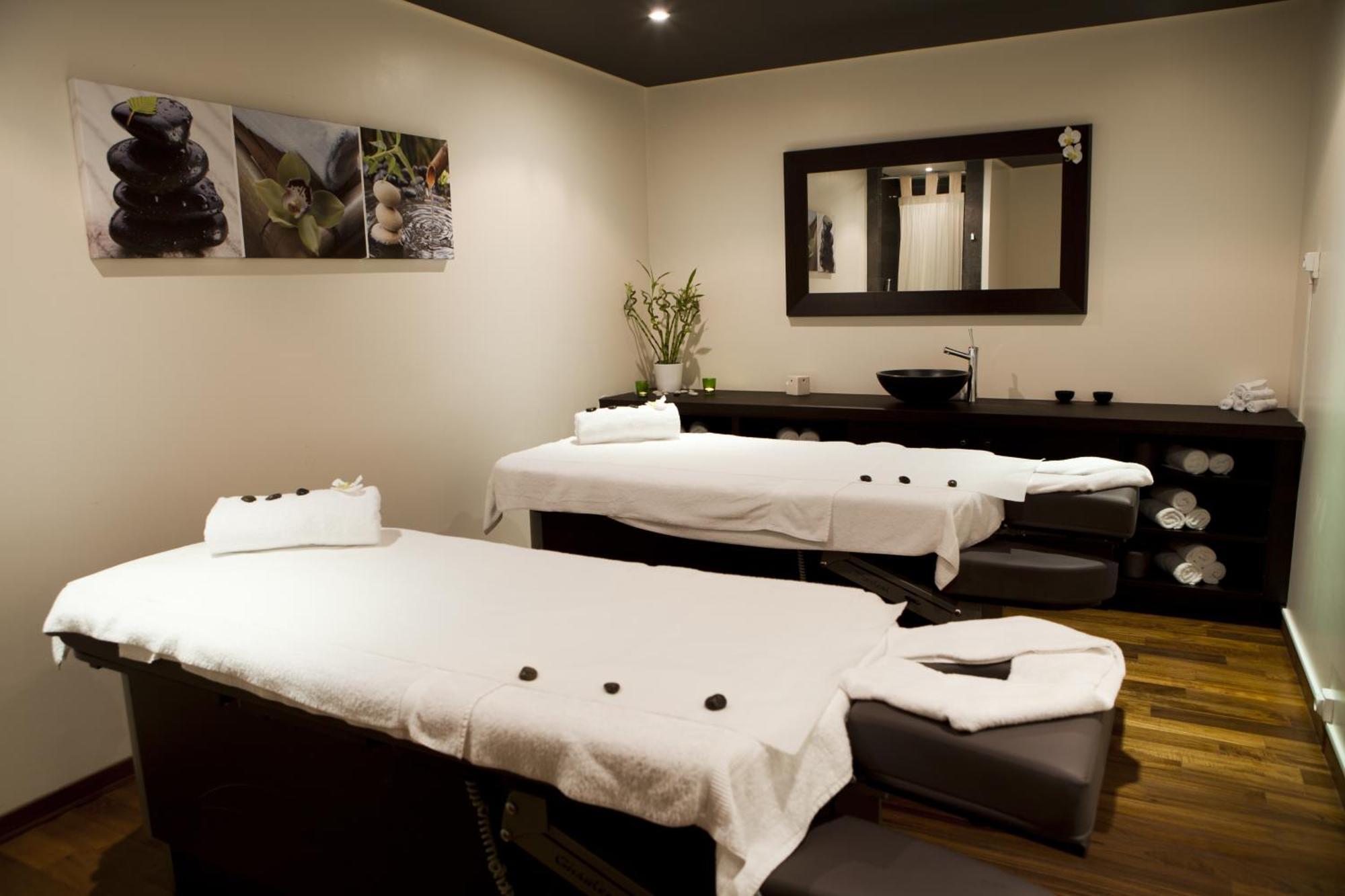 Hotel & Spa Le Pavillon Charbonnières-les-Bains Zewnętrze zdjęcie