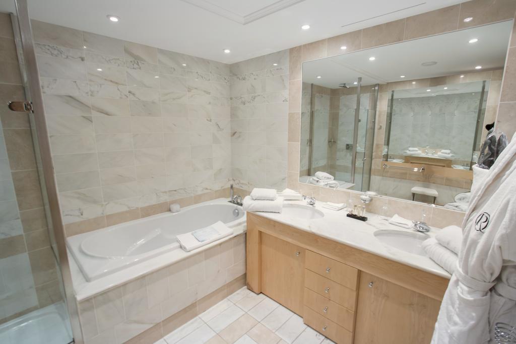 Hotel & Spa Le Pavillon Charbonnières-les-Bains Zewnętrze zdjęcie
