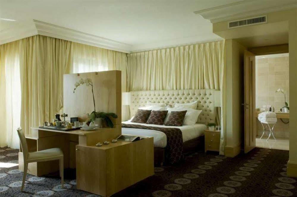 Hotel & Spa Le Pavillon Charbonnières-les-Bains Zewnętrze zdjęcie
