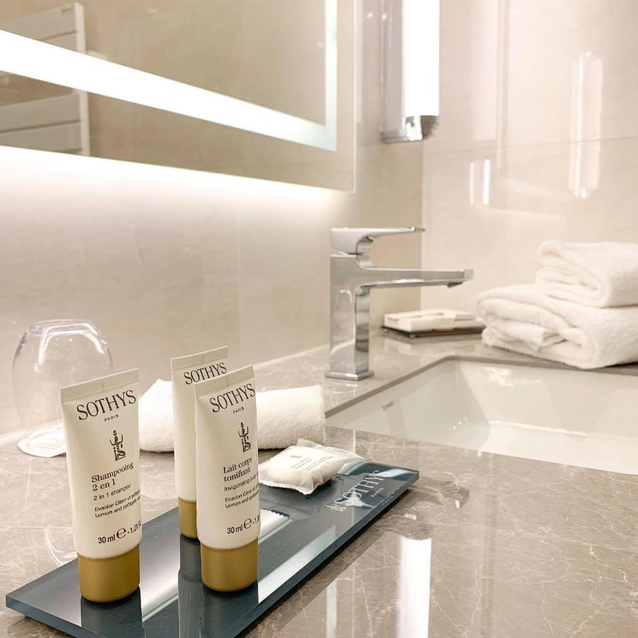Hotel & Spa Le Pavillon Charbonnières-les-Bains Zewnętrze zdjęcie